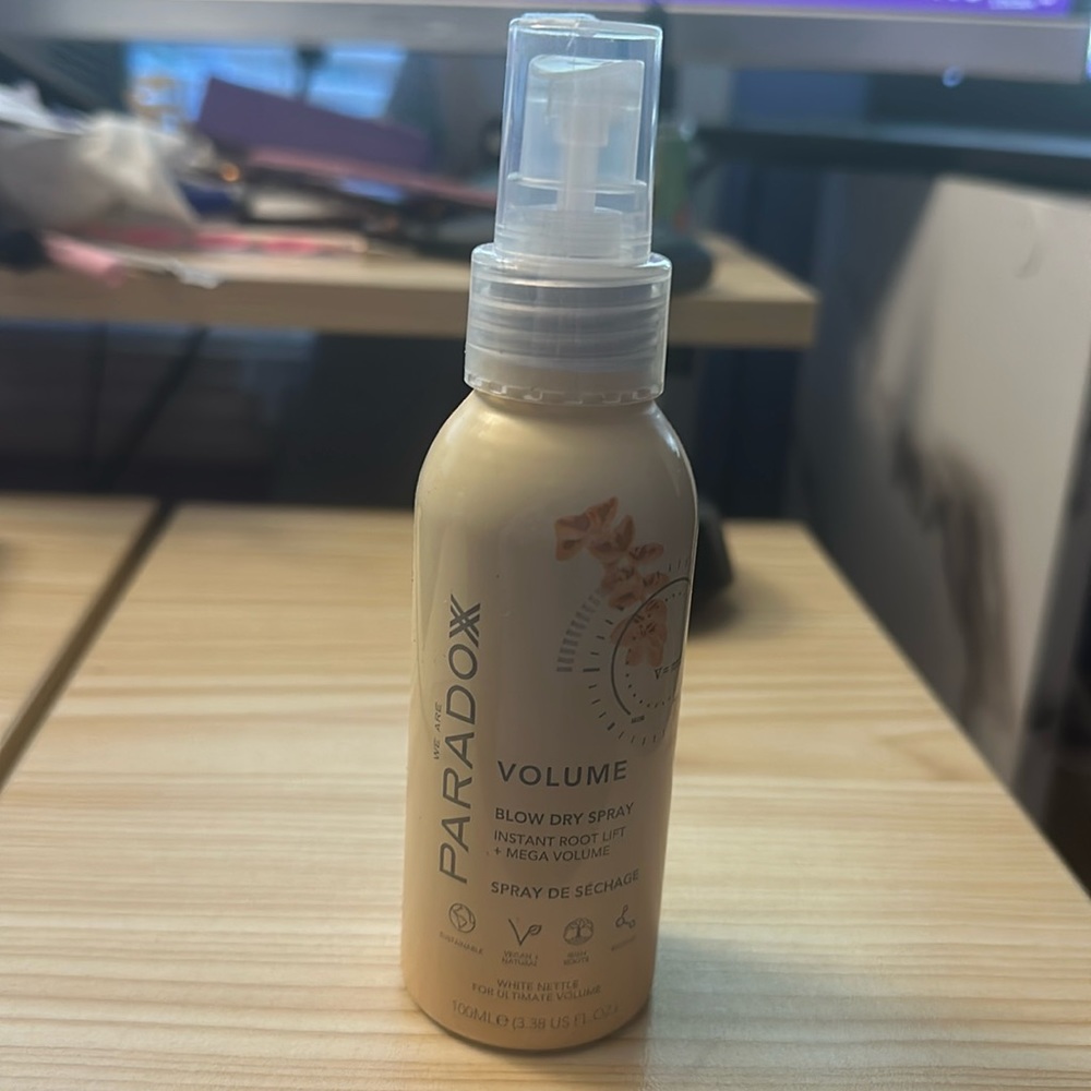 NWT - Paradox Hair Volume 3.38fl oz